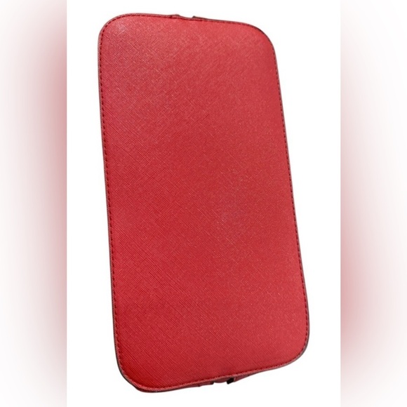 Marilyn Monroe Signature Red Dome Purse Bag
Crossbody Removable Straps Red Gold - Picture 6 of 9